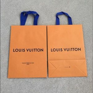 Authentic Louis Vuitton paper bag set!!
